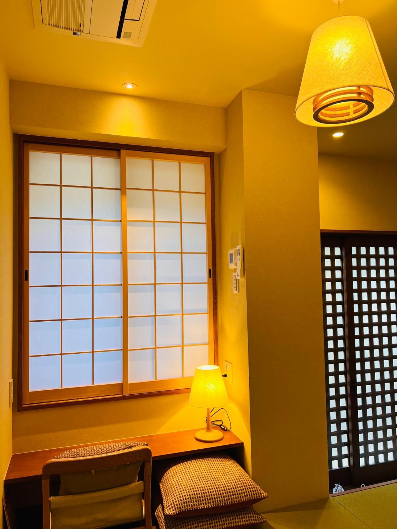 Hakukou Uromuro * Kyoto